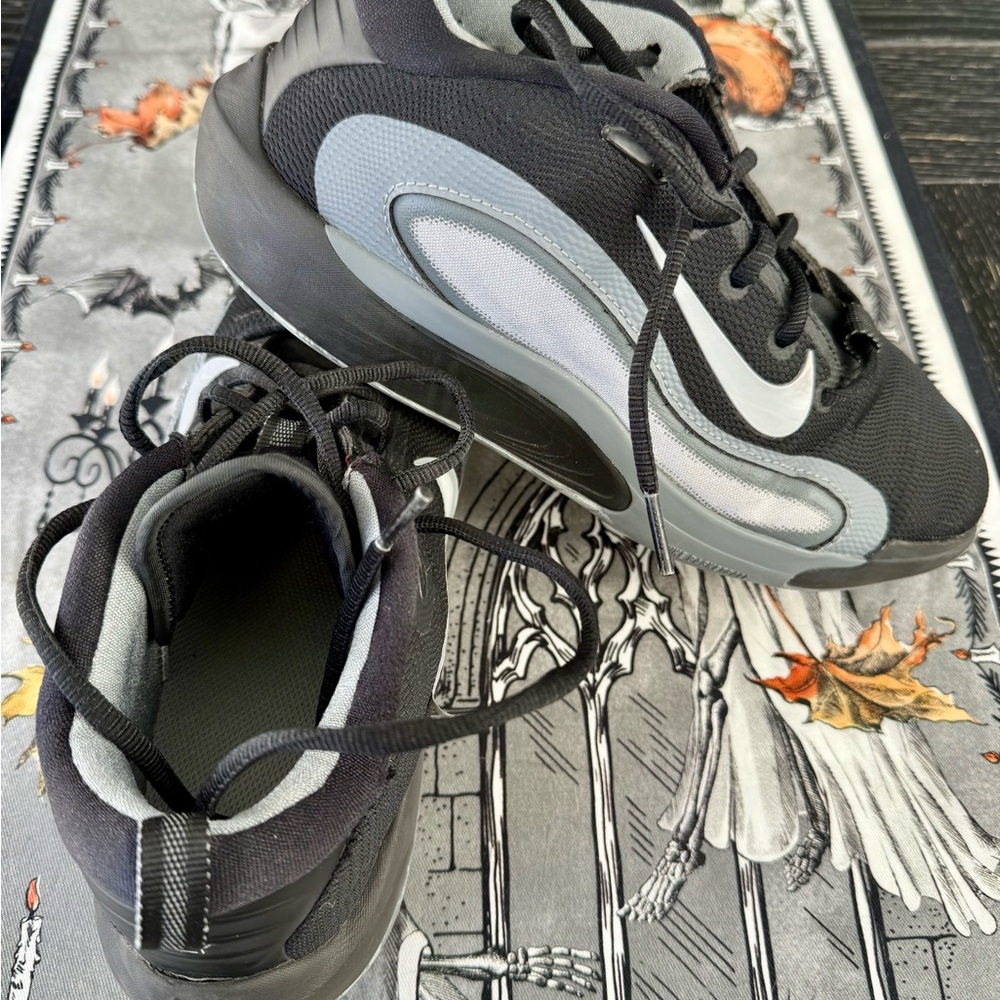 Nike Kids Basketball Sneakers, Youth size 6